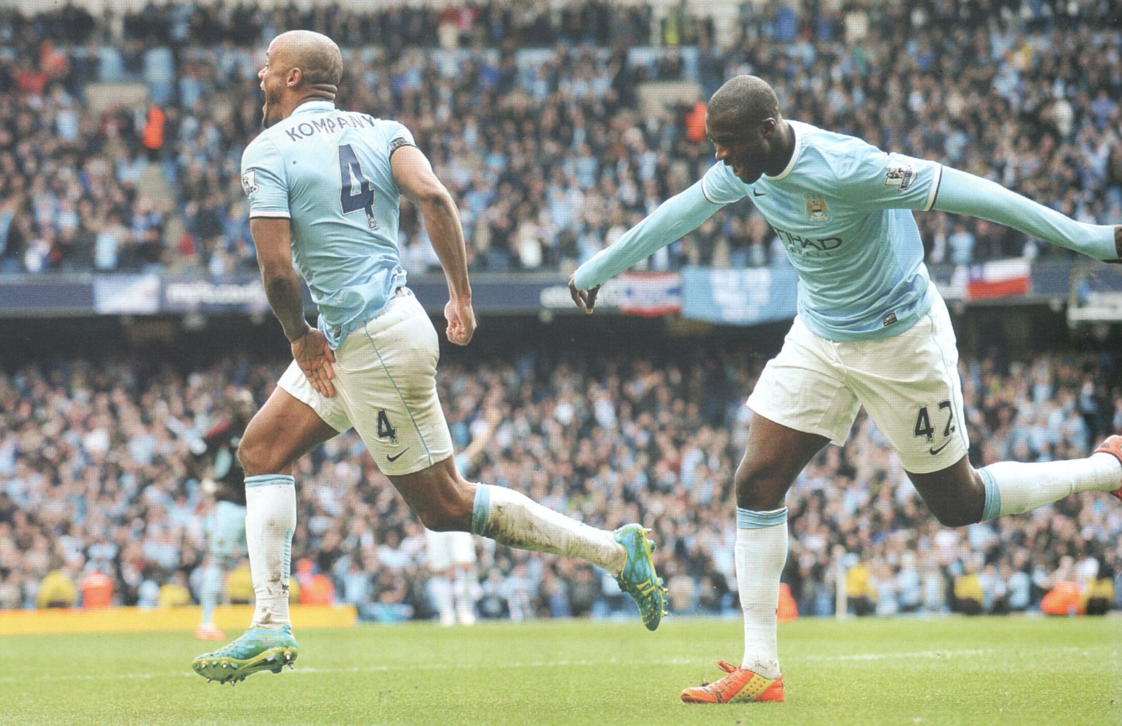 朝日观城:曼城4次英超收官争冠全胜,阿圭罗京多安造大翻盘