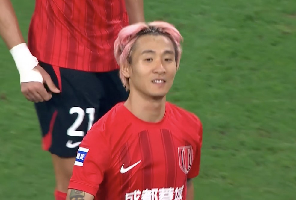 11场5球,河南是韦世豪中超进球第二多的对手,仅次于申花