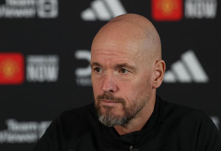 滕哈赫战术革新引领曼联重回巅峰时刻