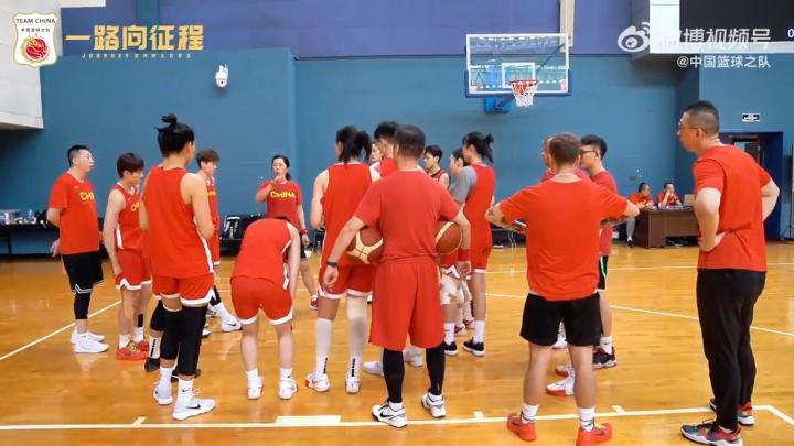 备战巴黎！中国篮球之队官博晒中国女篮集训视频