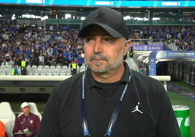 亚森:我们永远不会放弃,哪怕下两场比赛没有球迷