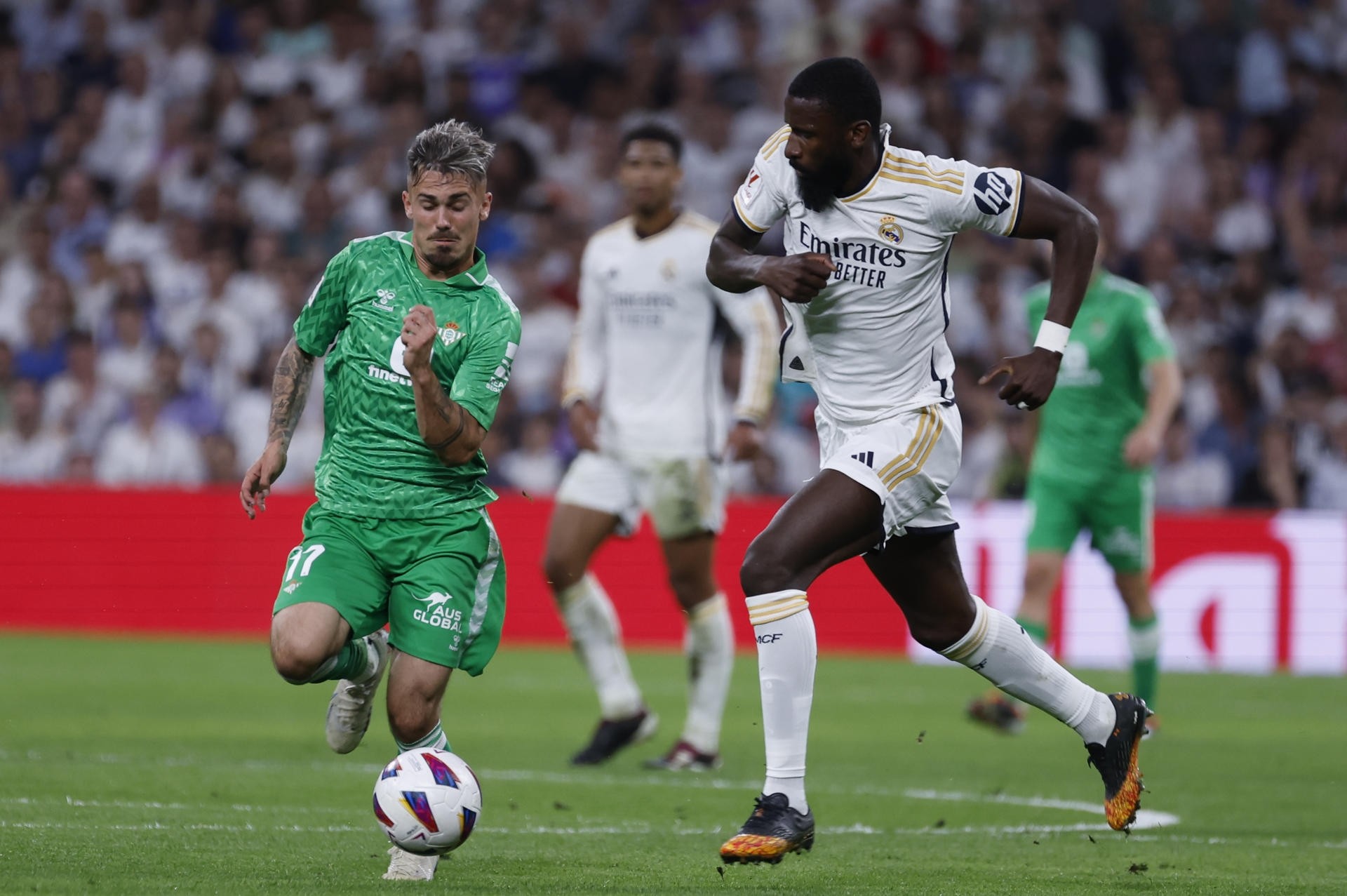 16胜3平,皇马是本赛季西甲唯一主场保持不败的球队