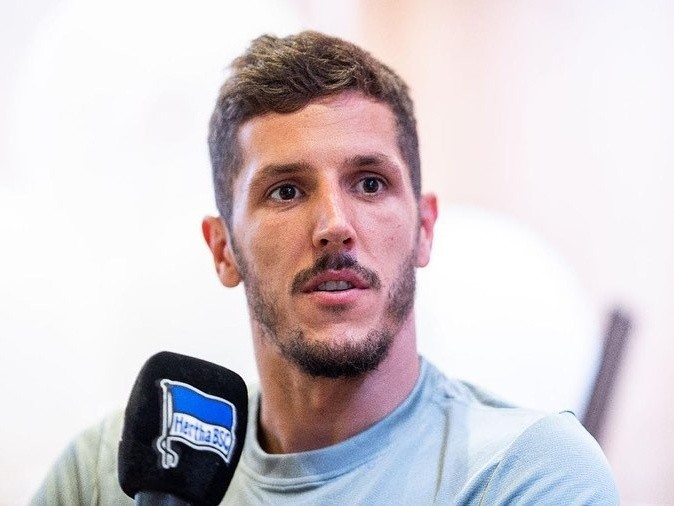 约维蒂奇:对足球的爱始终如一,若对紫百合进球不会庆祝