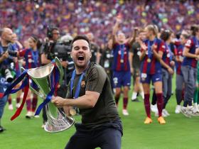 巴塞罗那女足欧冠夺冠！