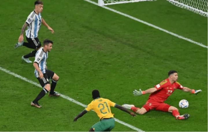 (图)世界杯大马丁扑出澳大利亚绝平球四分之一决赛对荷兰,阿根廷在第