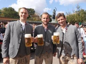 欧洲杯之旅：德国啤酒文化在汉莎航空中的体验