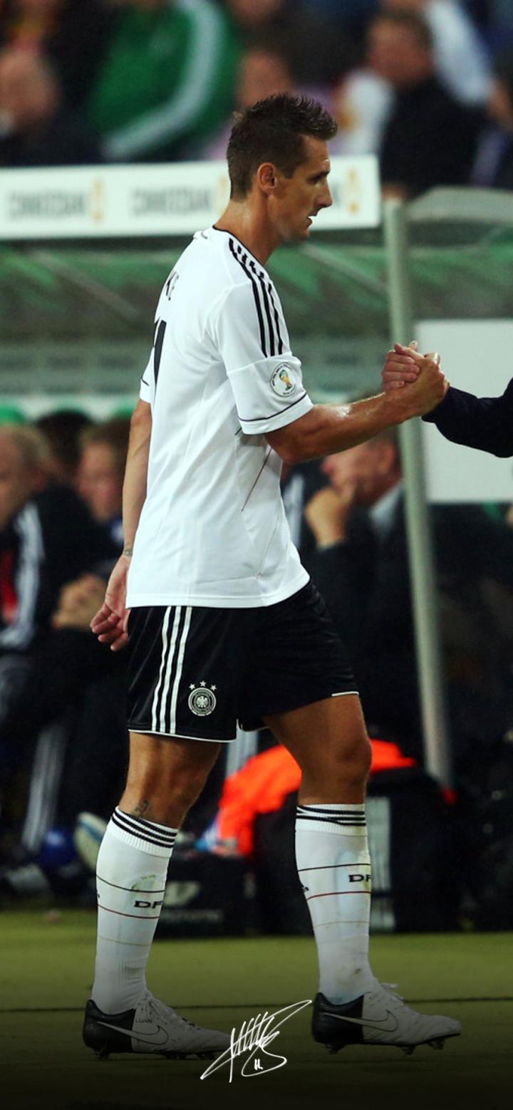 【每日足球帅图】克洛泽手机壁纸精选国家队篇07|德国|拜仁慕尼黑