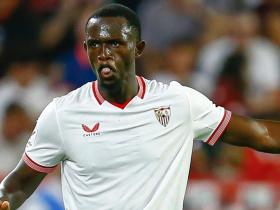 Sevilla decides to conduct separate training for fringe players during preseason camp