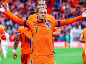 荷兰主帅科曼盛赞哈维-西蒙斯 欧洲杯表现可期