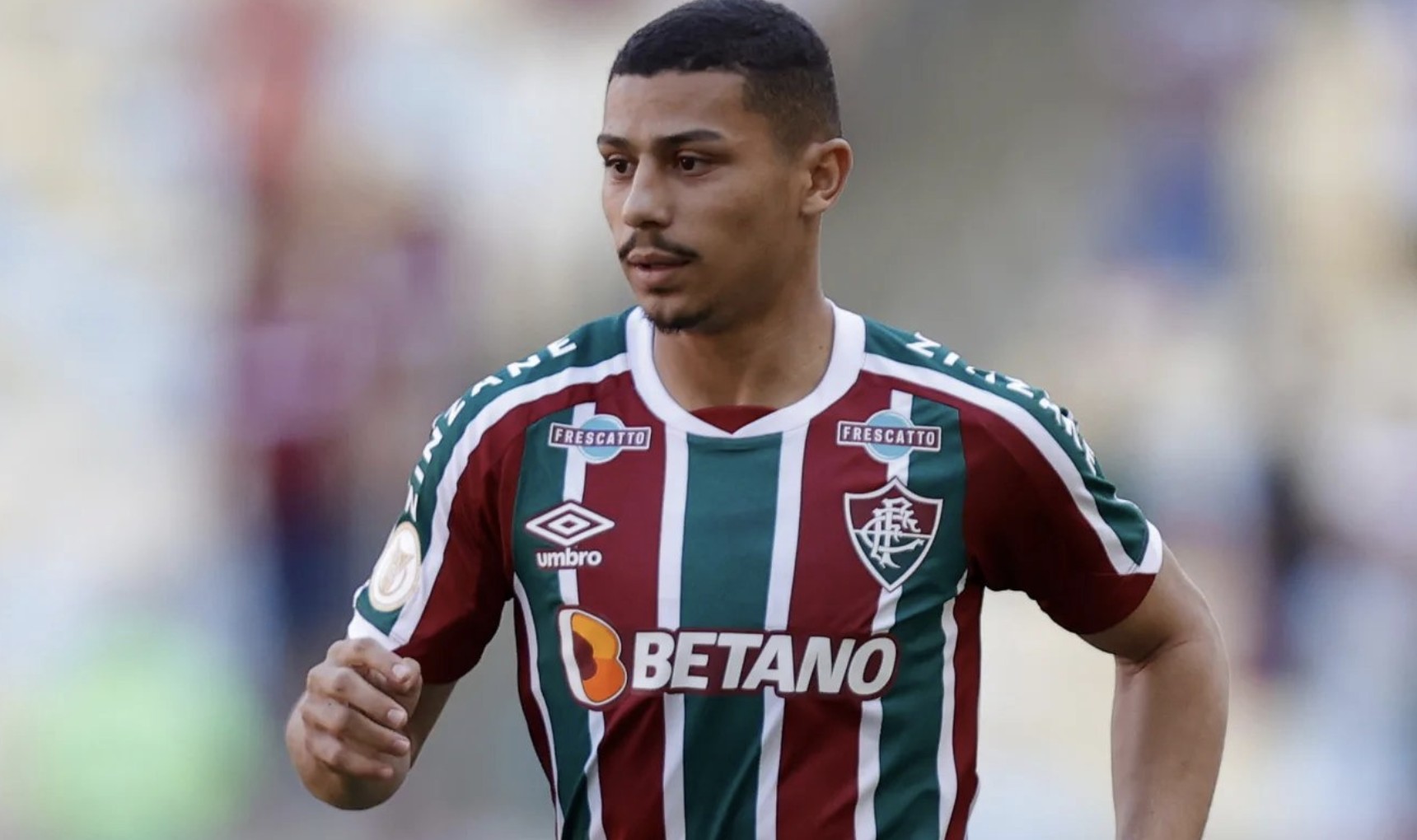 记者:富勒姆仍然在关注弗鲁米嫩塞中场安德烈