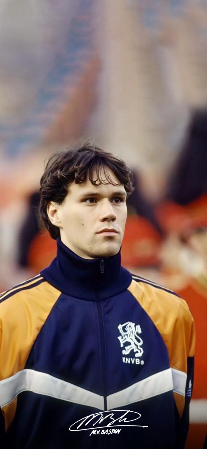 【每日足球帅图】范巴斯滕手机壁纸精选02