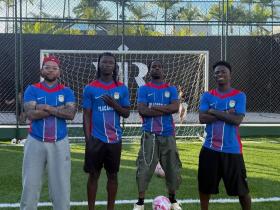 Travis Scott与卡马文加造访维尼修斯家