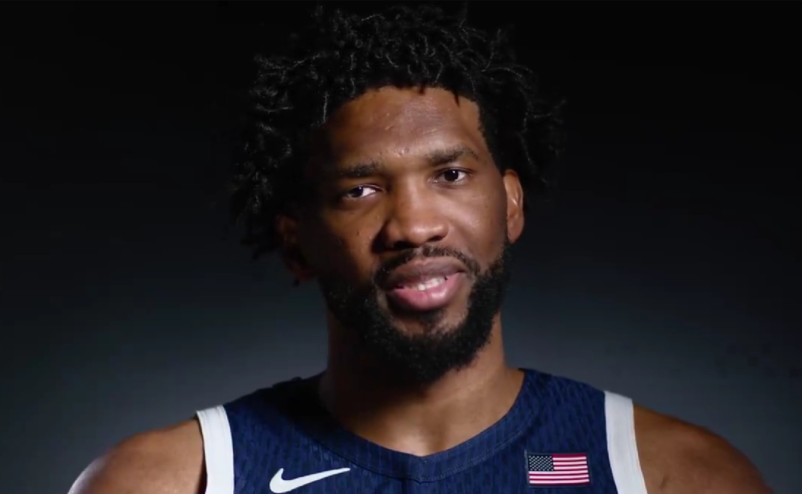 恩比德:奥拉朱旺为美国队打过球,这让我做决定时变得更容易