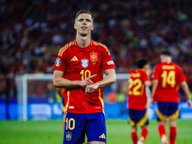 西班牙中场奥尔莫成为欧洲杯历史进球最多球员