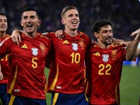 西班牙队奥尔莫带领球队晋级欧洲杯决赛
