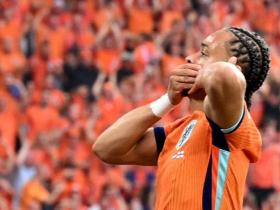 欧洲杯半决赛荷兰对英格兰：哈维-西蒙斯进球领先，引发球队争夺