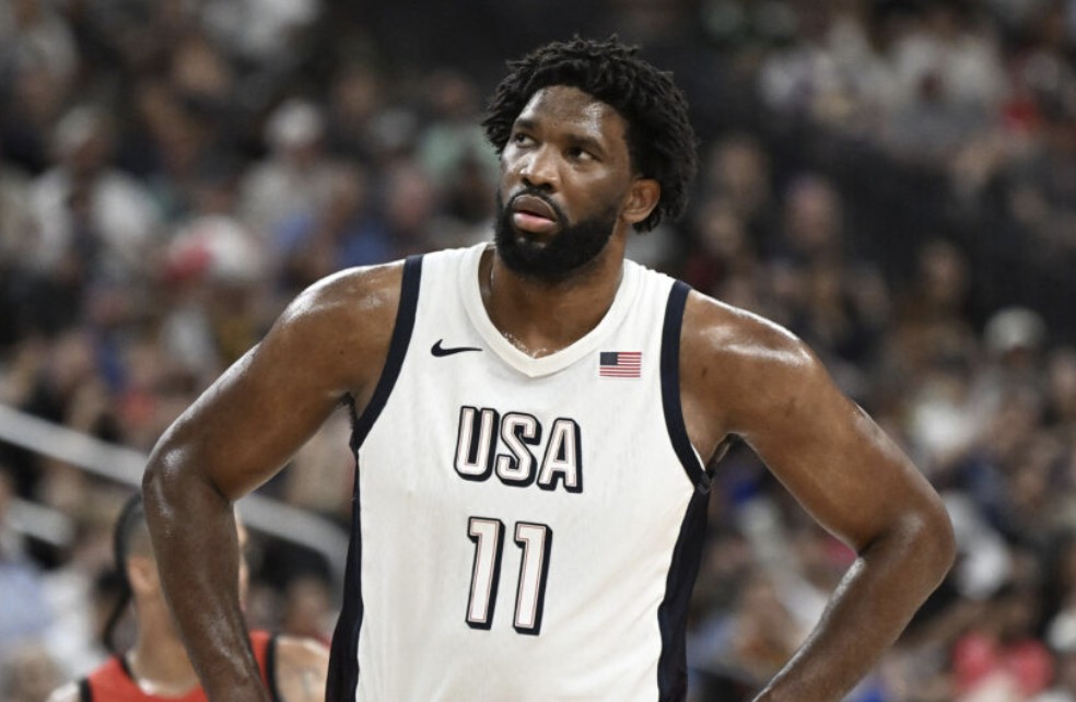 美国评论员:恩比德是天才中锋,但他还有很多工作要做