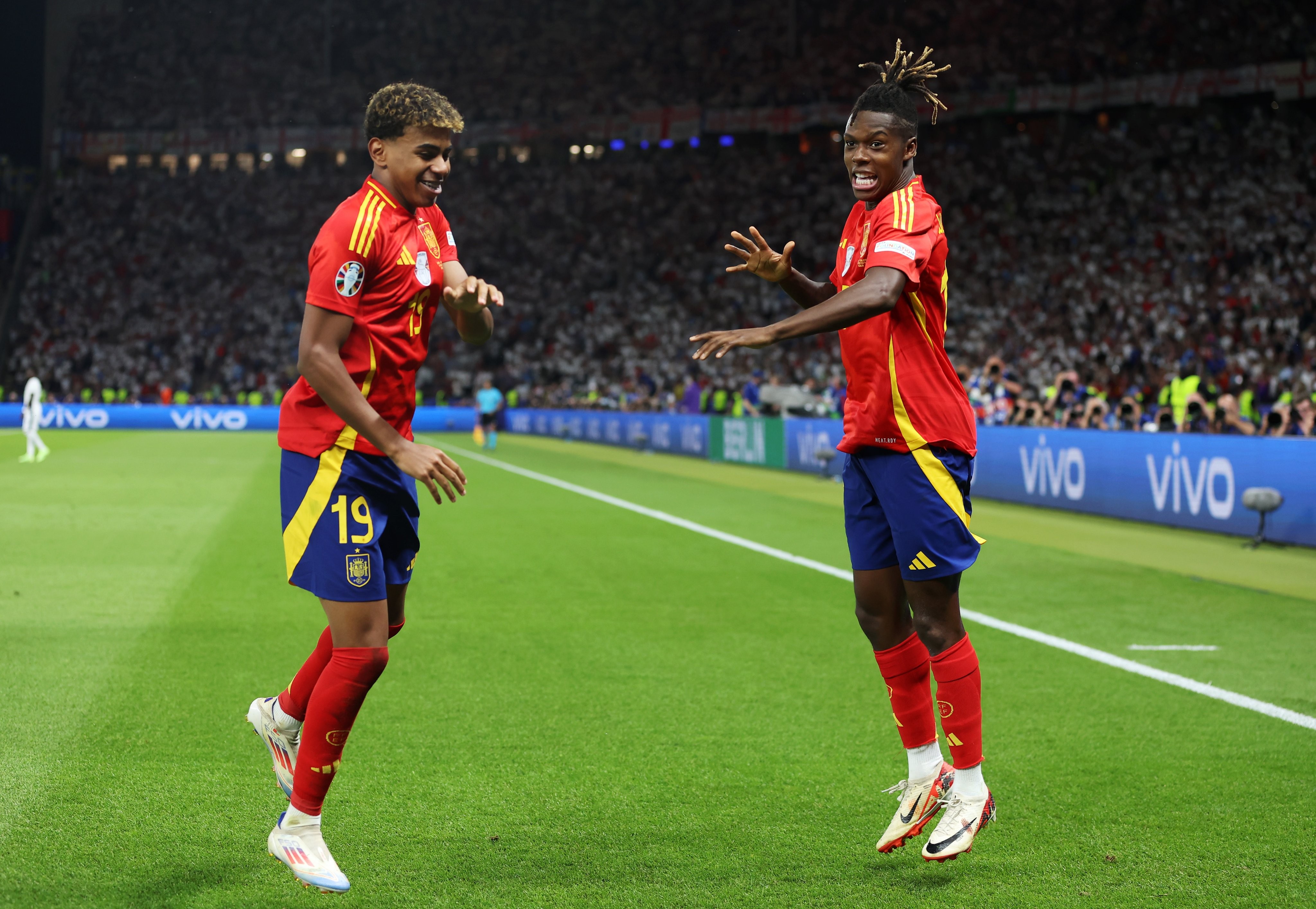 西班牙本届欧洲杯已进14球,追平法国的单届欧洲杯进球纪录