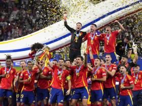 西班牙全胜夺欧洲杯冠军！梦幻夺冠之路盘点