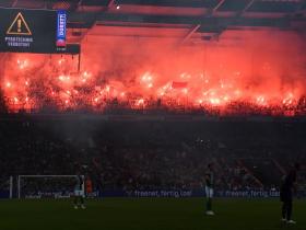 德甲联赛或许将允许球迷在看台上燃放烟火