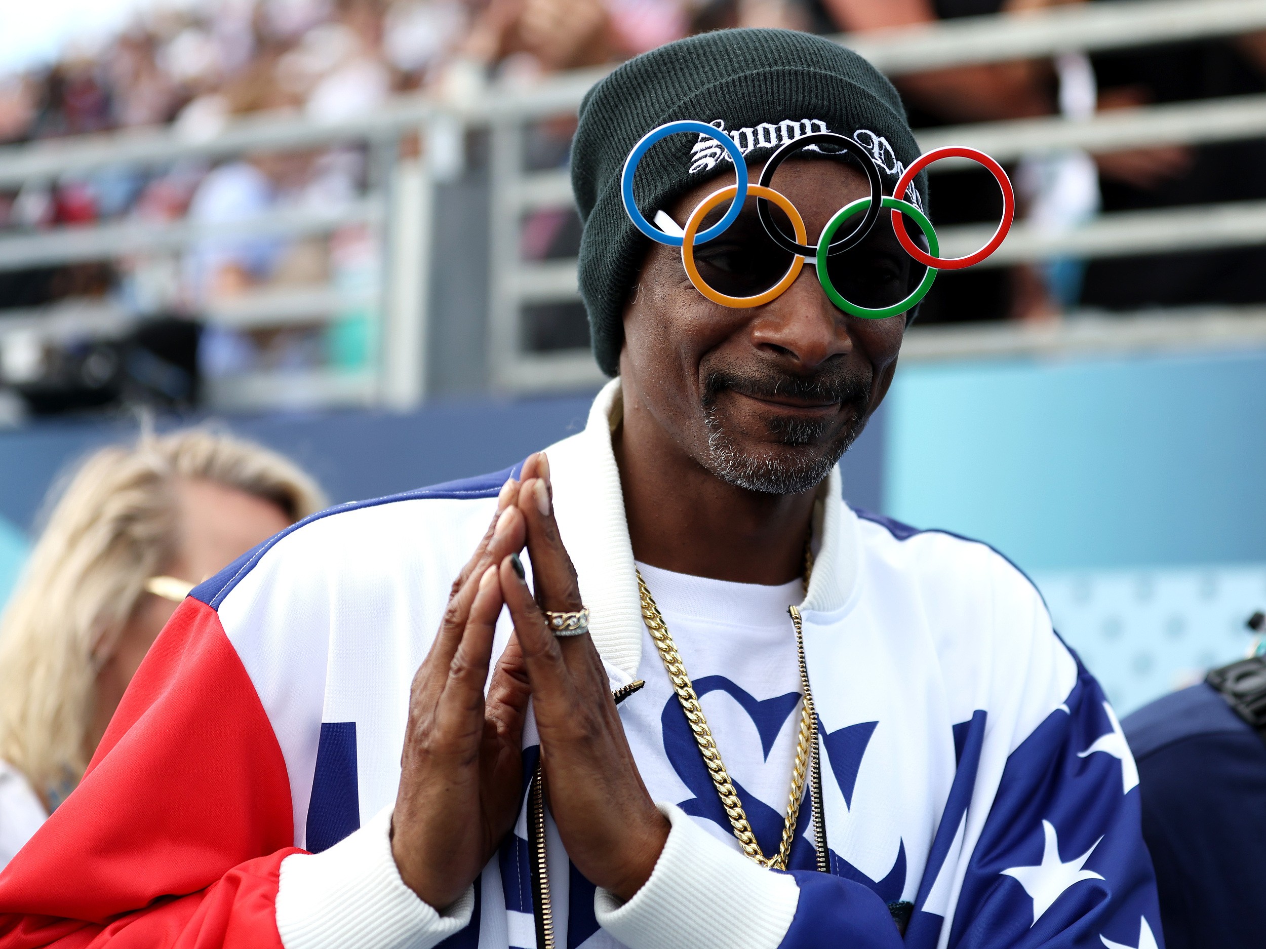 狗爷不仅是巴黎的奥运宣传大使,还是美国nbc的奥运会特派记者.