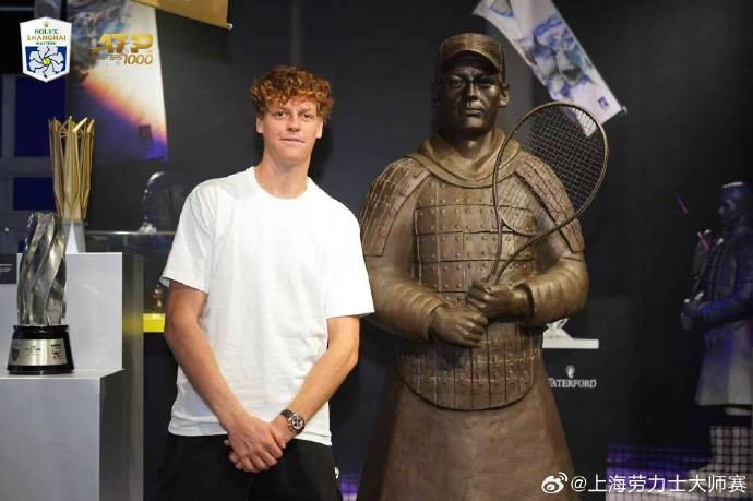 辛纳谈自己的兵马俑雕像：这雕像太神奇了，比我强壮许多
