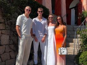 哈兰德为女友购买33万英镑手袋，奢华无限