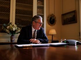 英国首相斯塔默就利物浦汽车冲撞人群事件表态