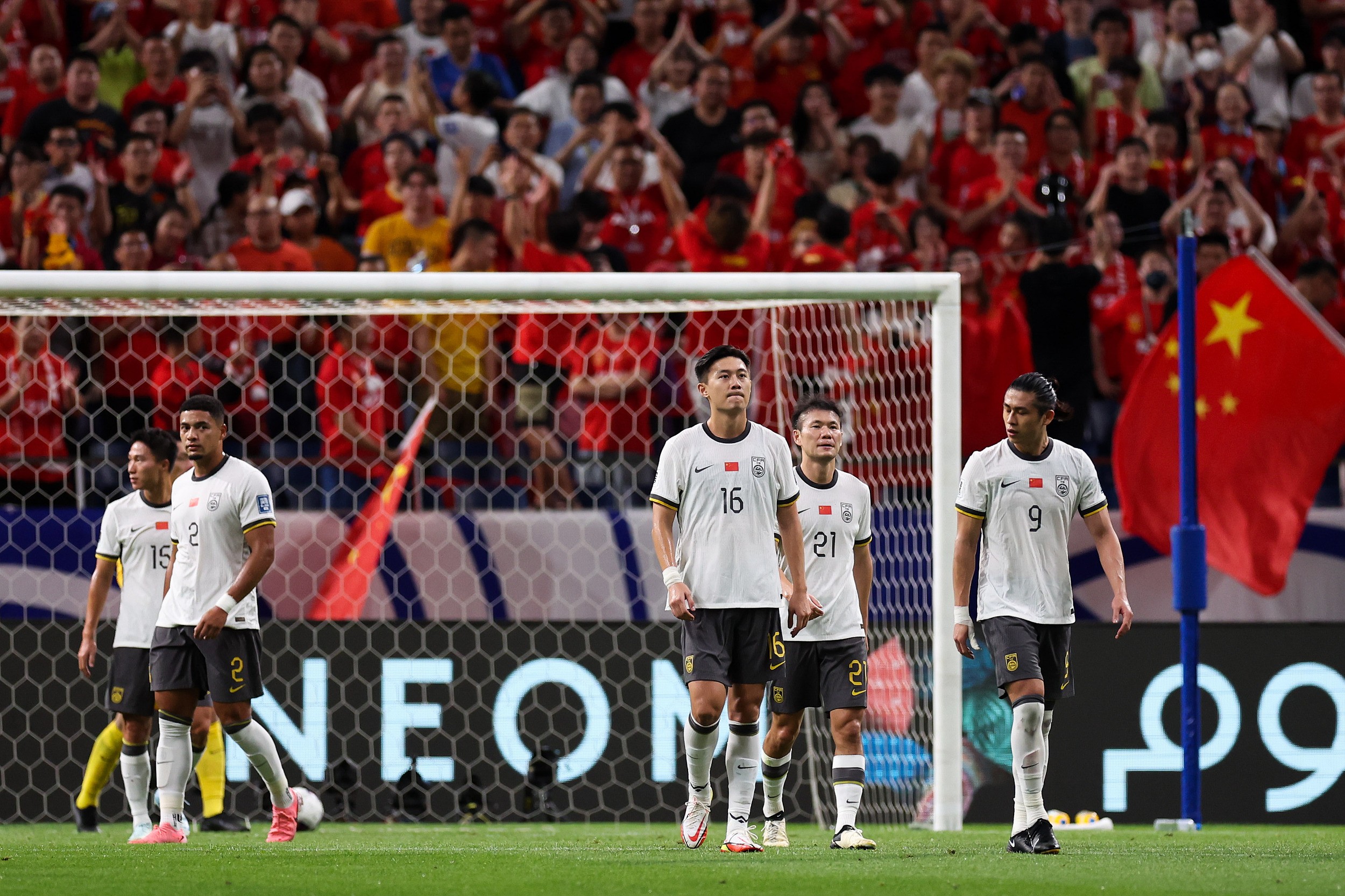 日本前国脚:中国队打法过于单一,他们就像不知道自己做什么一样