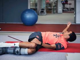 拜仁慕尼黑中场穆西亚拉将长时间休战