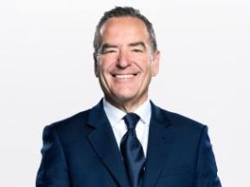 纽卡斩获卡拉宝杯，晋级欧冠！2024/25赛季绽放辉煌