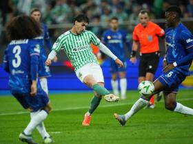 马德里竞技成功签下卡多索