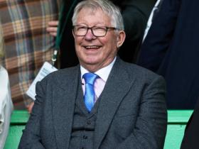 弗格森缺席曼联客场比赛引发猜测