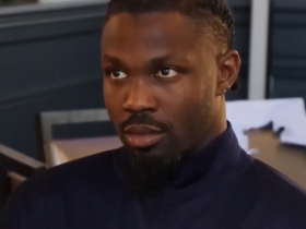 登贝莱安慰图拉姆的友情之举