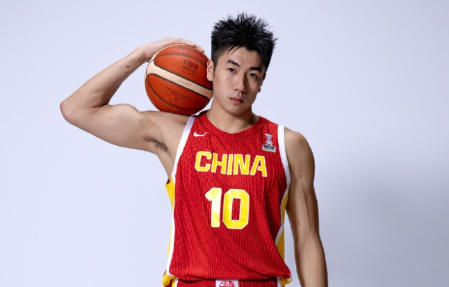 懂球帝首页>动态>目前已离队,媒体人:邹雨宸在对阵关岛前一晚发高烧去