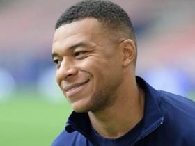 法国国家队内部分裂：姆巴佩争夺金球奖引发矛盾