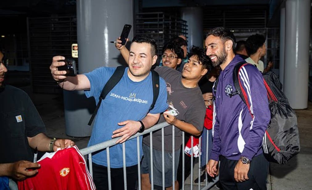 邮报：曼联今夏通过季后赛赚1000万镑，但世界杯会影响其计划