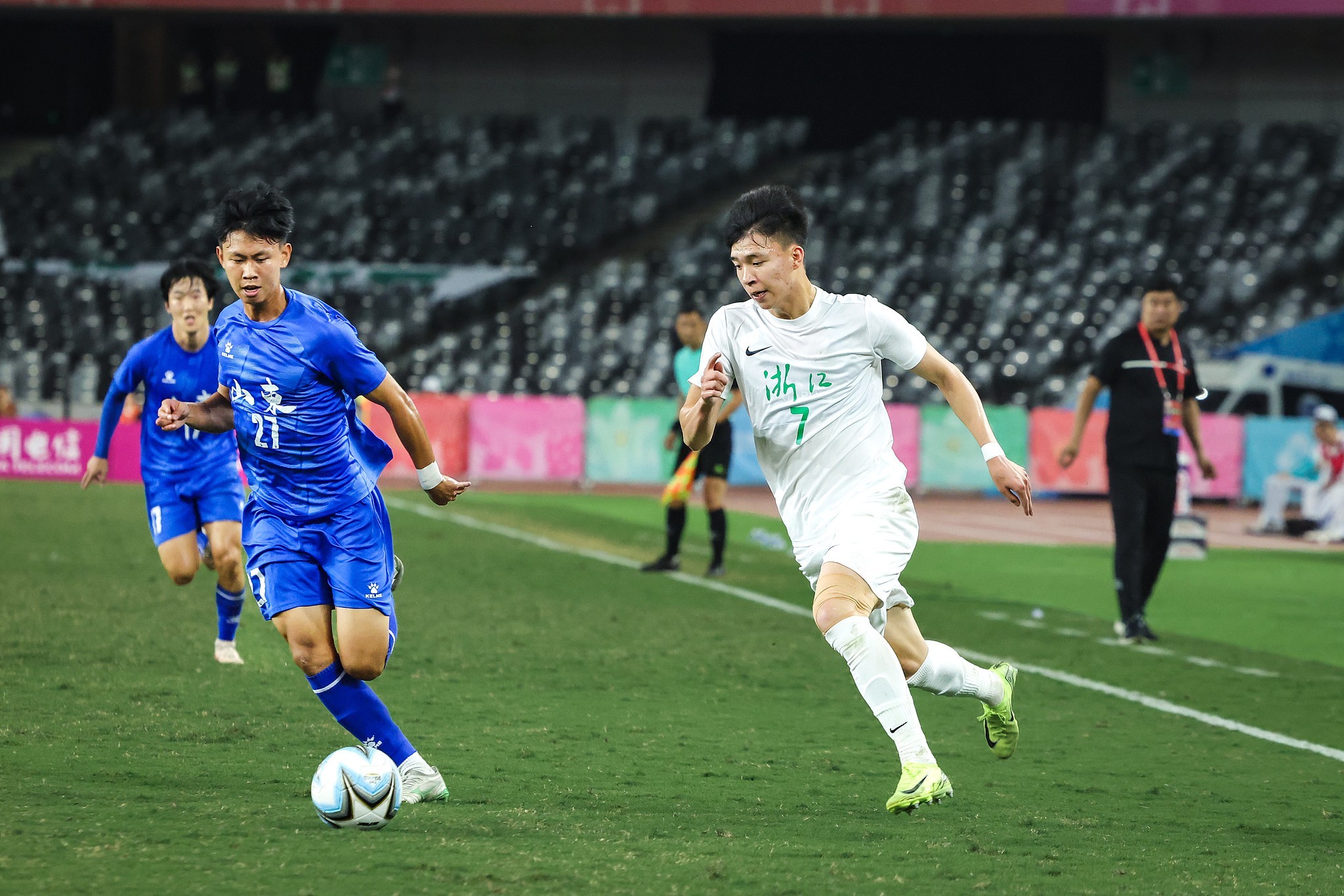 记者：全运会新疆U20与浙江U20的抽签仍在等待安排中