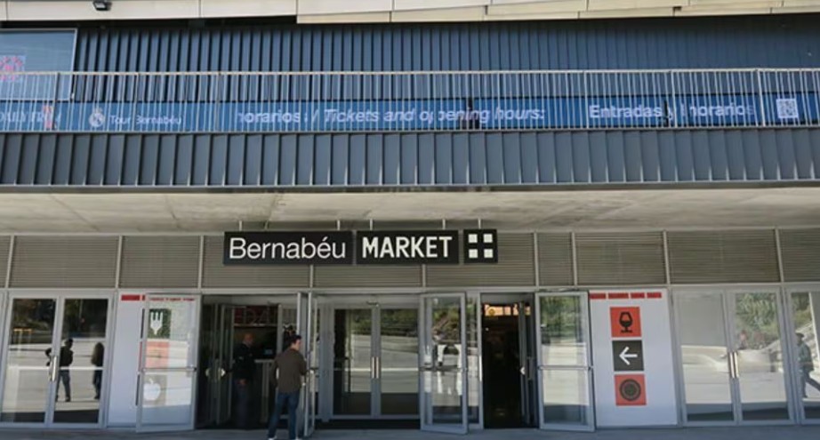 阿斯：皇马在伯纳乌45号门开设美食街区，汇聚超20家美食商户