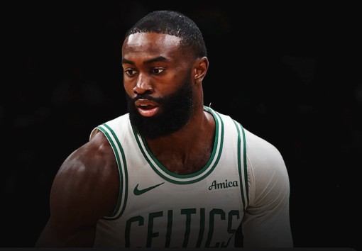 杰伦-布朗仅用25分53秒就砍下35分5板5助，绿军队史首人&NBA第三快