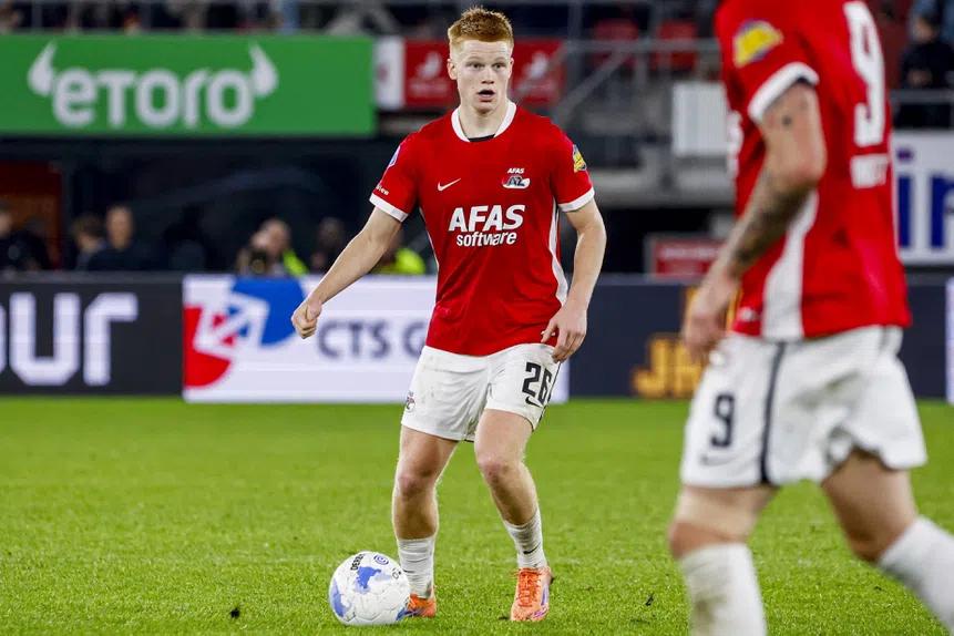 科曼称赞阿尔克马尔19岁中场斯密特：他身上的特质像佩德里