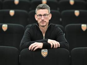 科斯切尔尼：温格将他的经验传授