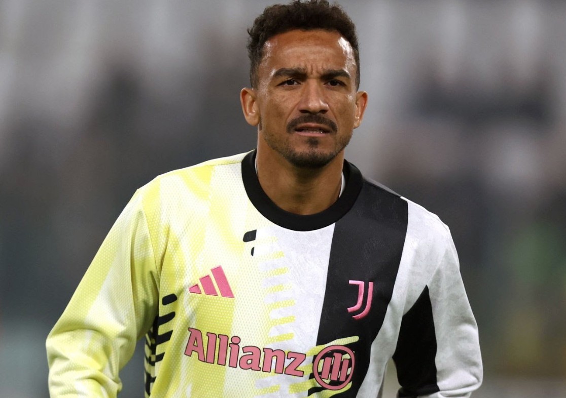 斯基拉:那不勒斯正在努力说服尤文队长达尼洛加盟