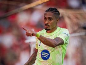 巴萨因球衣冲突延续旧赛季装备遭遇尴尬