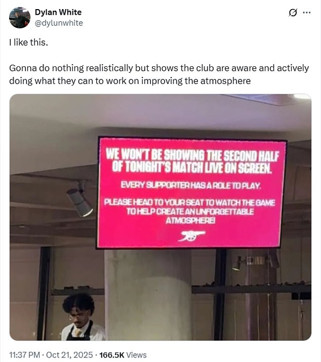 酋长球场大厅电视不直播对马竞下半场比赛，促使球迷回位观赛