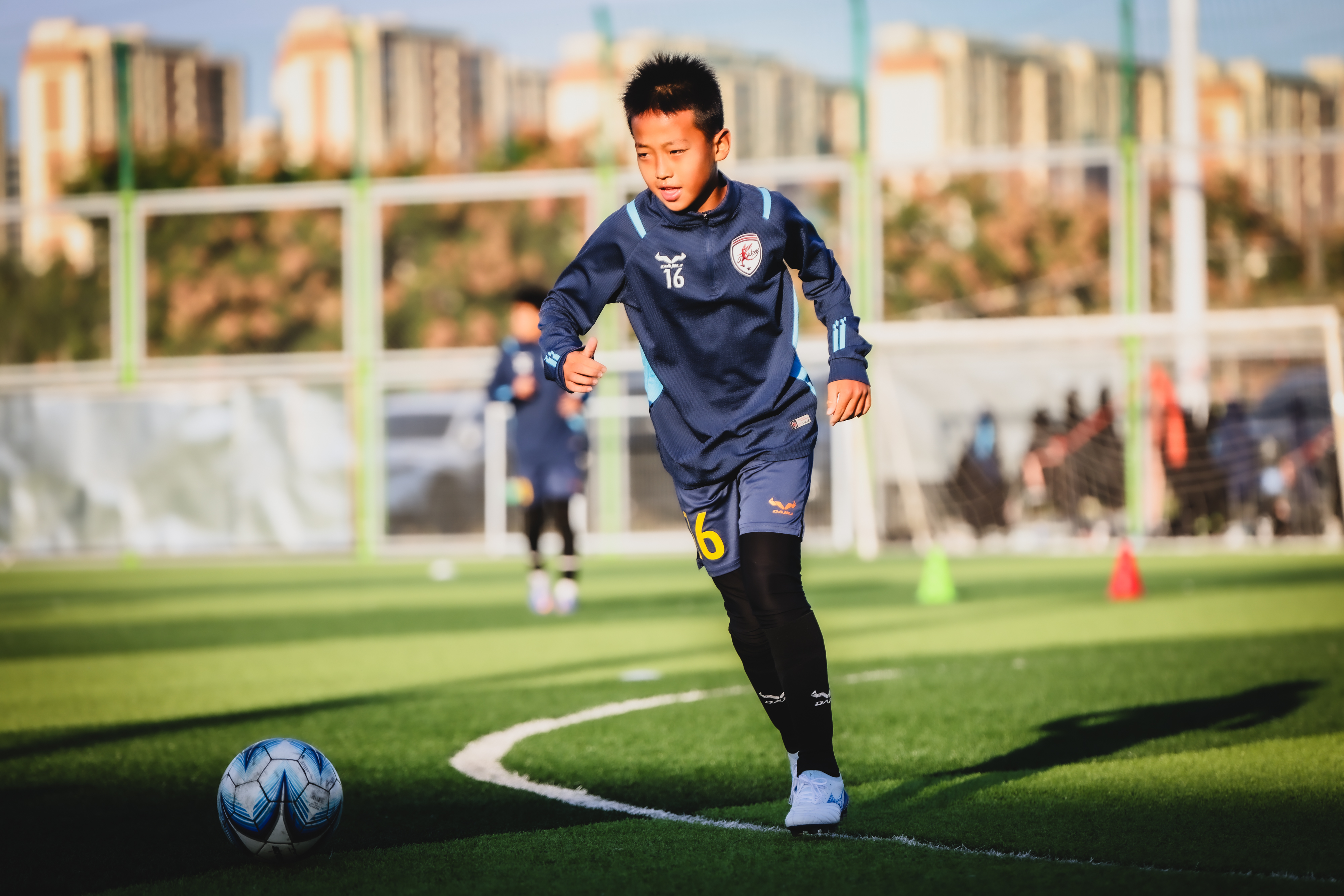 U12梯队 | 无畏寒风 全速奔跑 ⚽️ 青岛追风少年U12日常训练