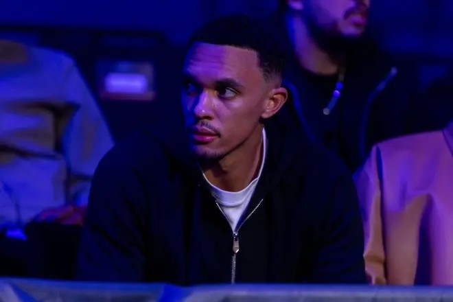 马卡：TAA因为训练迟到被罚在马德里德比中替补