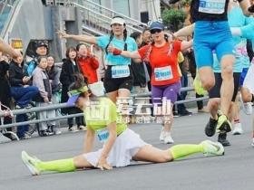 有人劈叉干扰、有人偷补给，两位成都世遗马拉松选手被禁赛