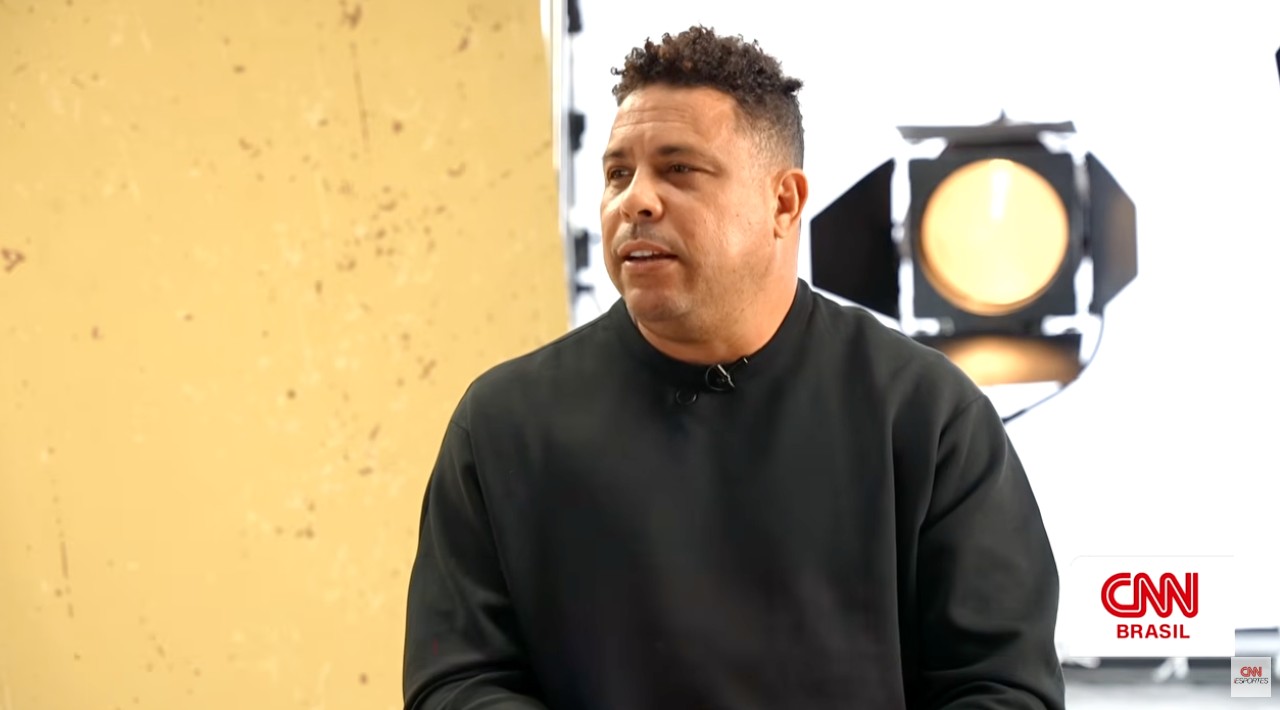 大罗：我们那支巴西队彼此非常信任，团结是世界杯夺冠的关键