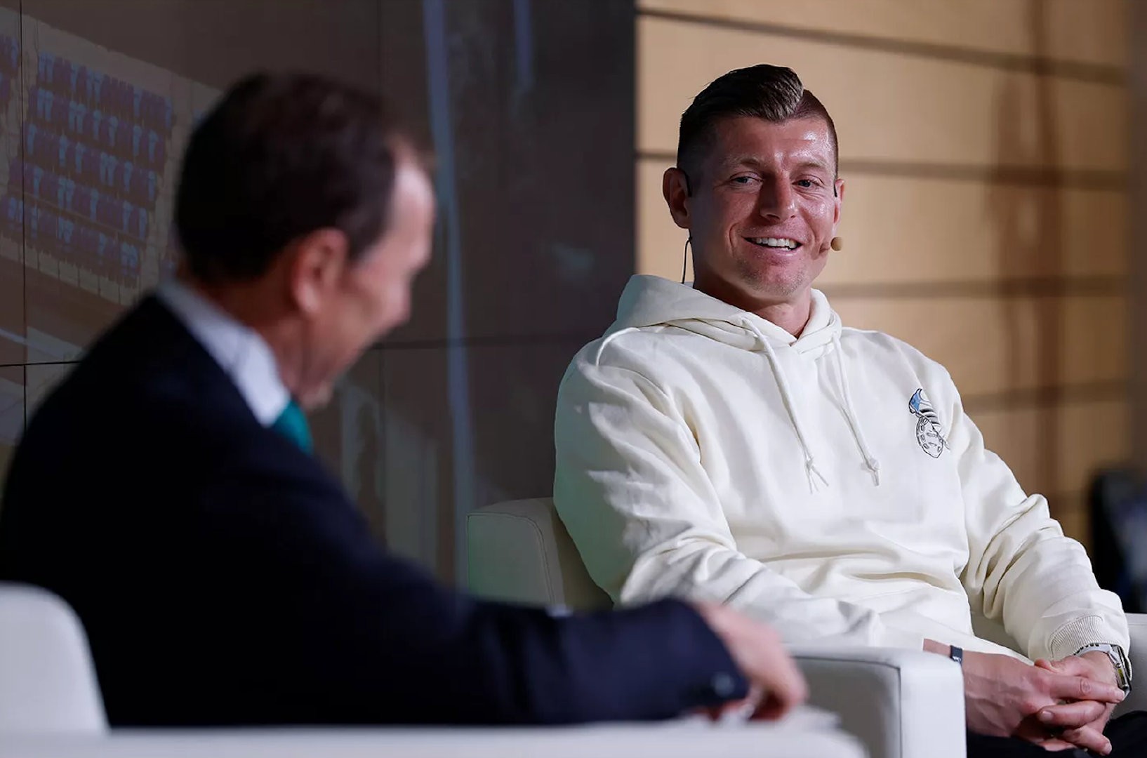 克罗斯：退役？我想以体面的方式离开；伯纳乌有神奇的魔力